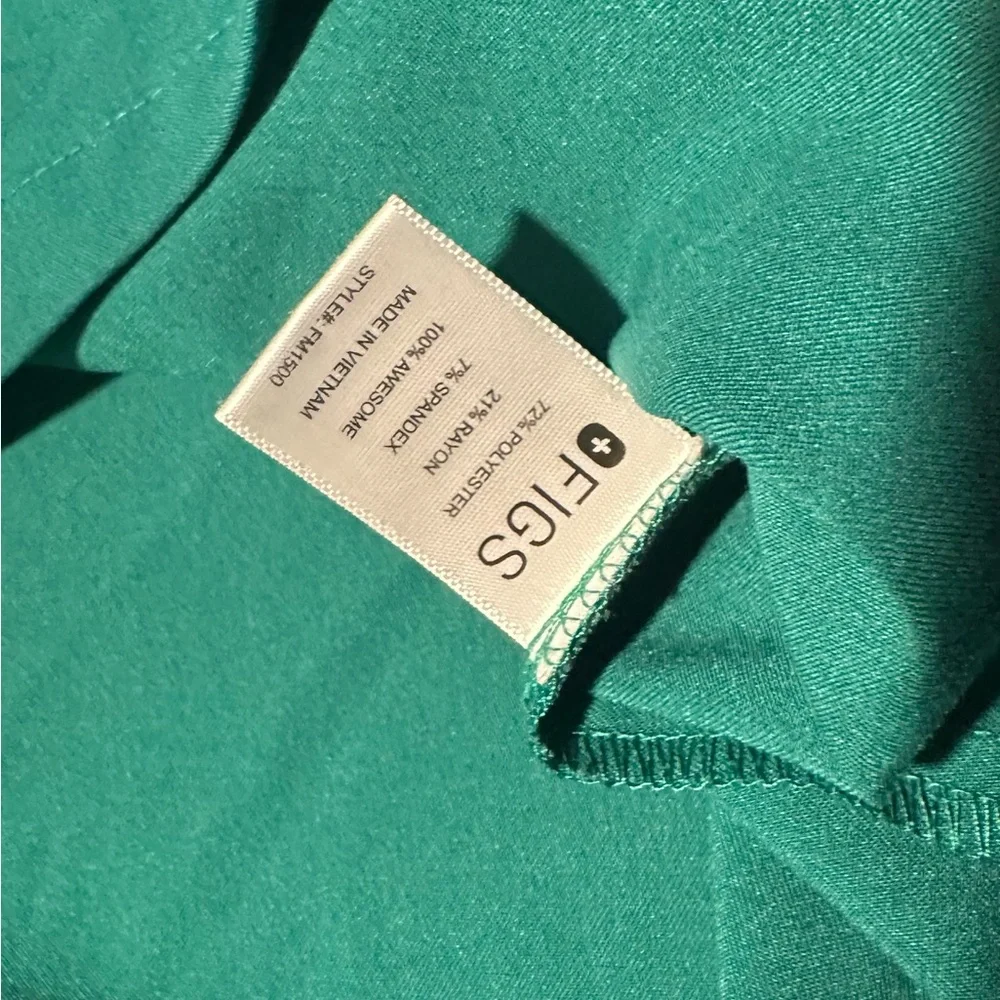 Figs Green scrub Men's jogger set top XS pants S
